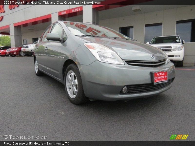 Tideland Gray Green Pearl / Ivory/Brown 2005 Toyota Prius Hybrid