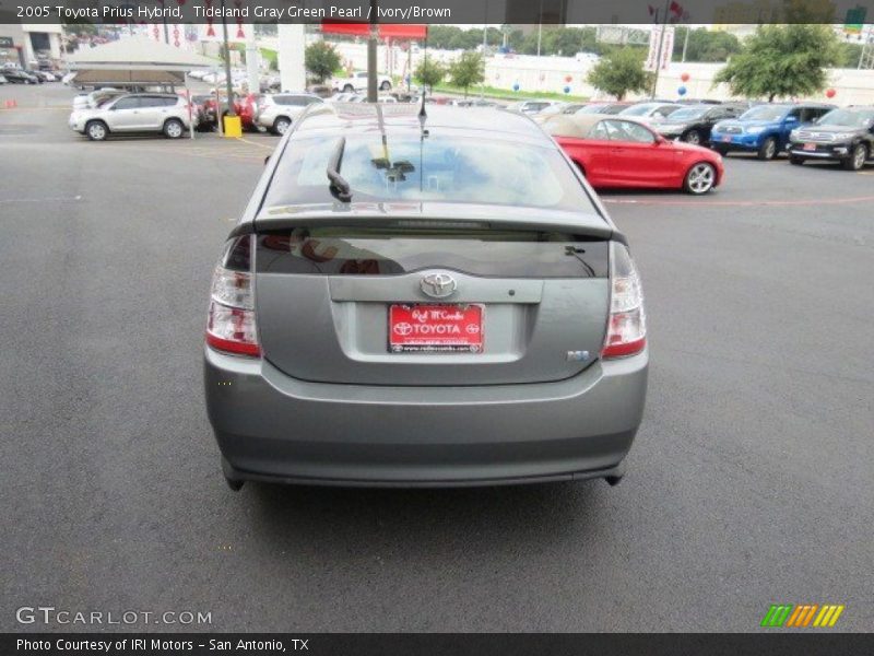Tideland Gray Green Pearl / Ivory/Brown 2005 Toyota Prius Hybrid