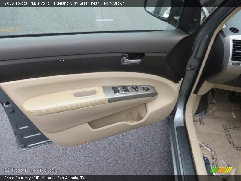 Tideland Gray Green Pearl / Ivory/Brown 2005 Toyota Prius Hybrid