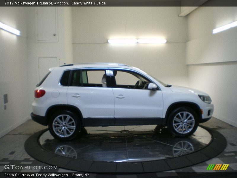 Candy White / Beige 2012 Volkswagen Tiguan SE 4Motion