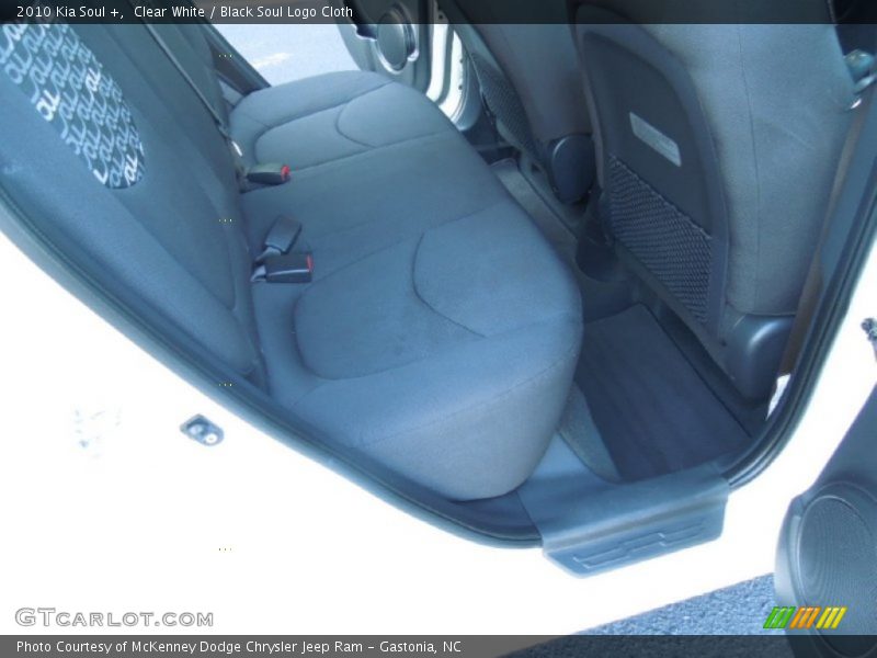 Clear White / Black Soul Logo Cloth 2010 Kia Soul +