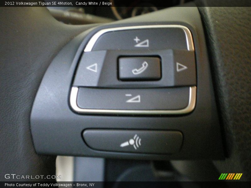 Candy White / Beige 2012 Volkswagen Tiguan SE 4Motion