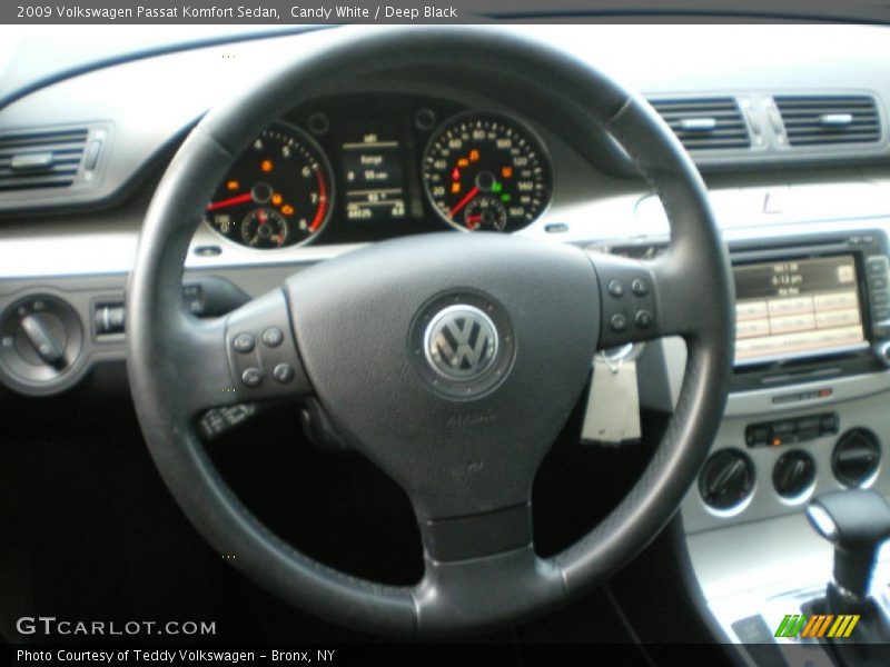 Candy White / Deep Black 2009 Volkswagen Passat Komfort Sedan