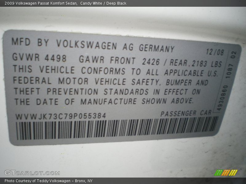 Candy White / Deep Black 2009 Volkswagen Passat Komfort Sedan