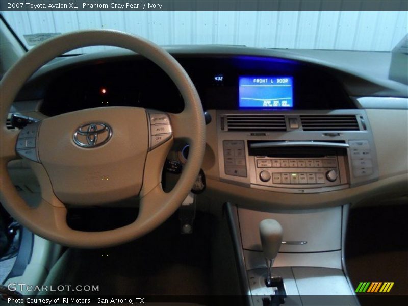 Phantom Gray Pearl / Ivory 2007 Toyota Avalon XL