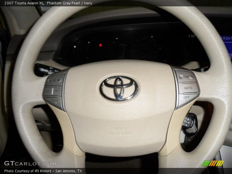 Phantom Gray Pearl / Ivory 2007 Toyota Avalon XL