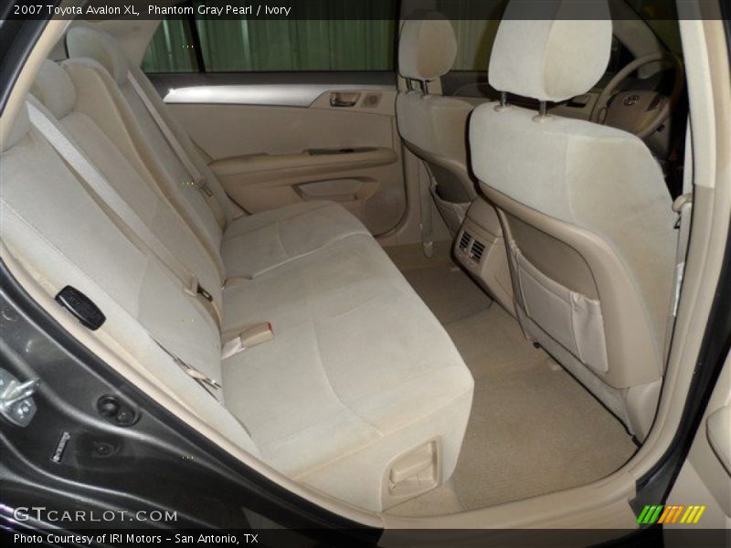 Phantom Gray Pearl / Ivory 2007 Toyota Avalon XL