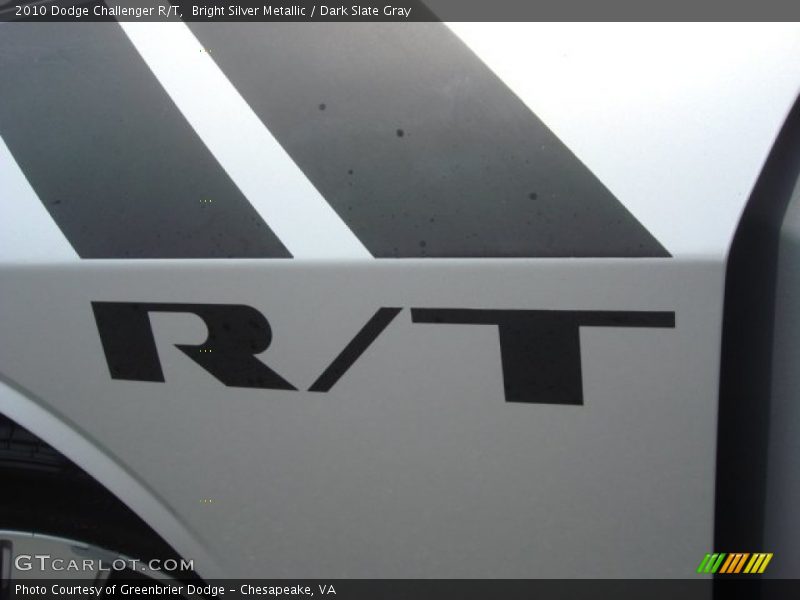 Bright Silver Metallic / Dark Slate Gray 2010 Dodge Challenger R/T