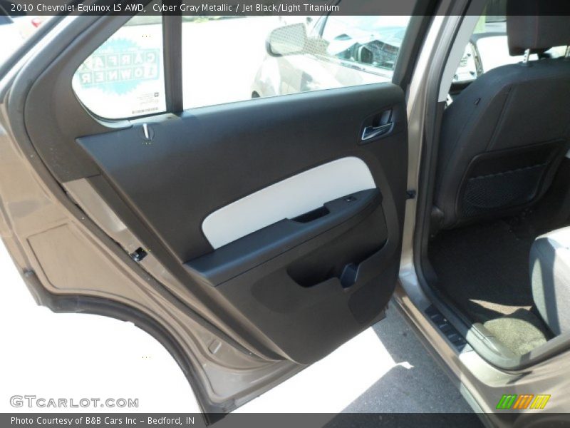 Cyber Gray Metallic / Jet Black/Light Titanium 2010 Chevrolet Equinox LS AWD