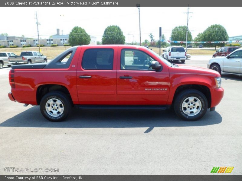 Victory Red / Light Cashmere 2009 Chevrolet Avalanche LS 4x4