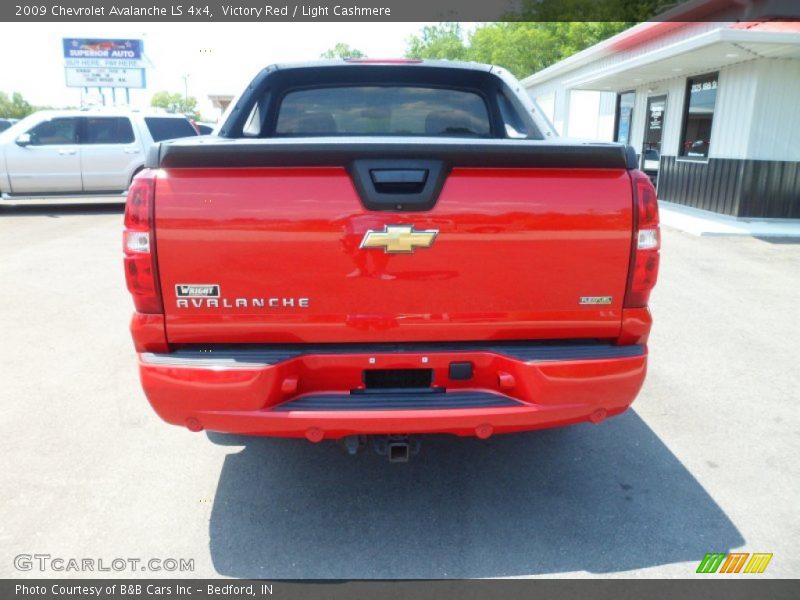 Victory Red / Light Cashmere 2009 Chevrolet Avalanche LS 4x4