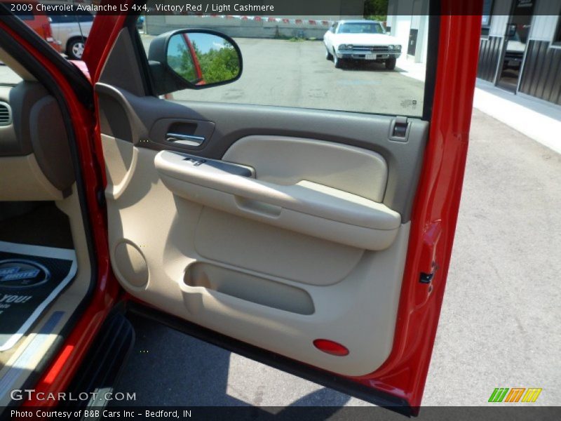 Victory Red / Light Cashmere 2009 Chevrolet Avalanche LS 4x4