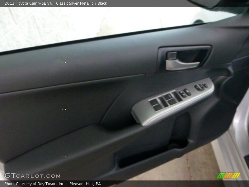 Classic Silver Metallic / Black 2012 Toyota Camry SE V6