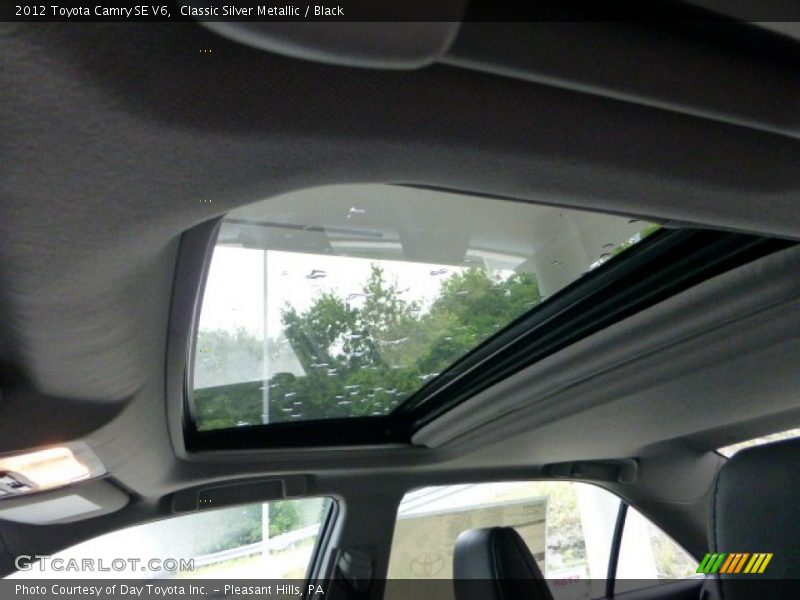 Classic Silver Metallic / Black 2012 Toyota Camry SE V6