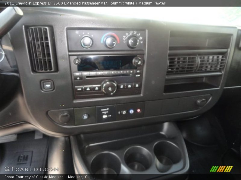 Summit White / Medium Pewter 2011 Chevrolet Express LT 3500 Extended Passenger Van