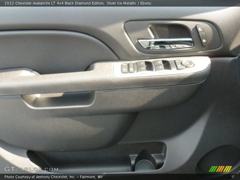 Silver Ice Metallic / Ebony 2013 Chevrolet Avalanche LT 4x4 Black Diamond Edition