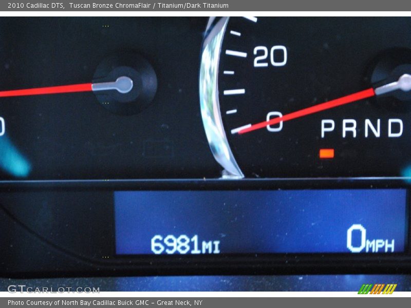Tuscan Bronze ChromaFlair / Titanium/Dark Titanium 2010 Cadillac DTS