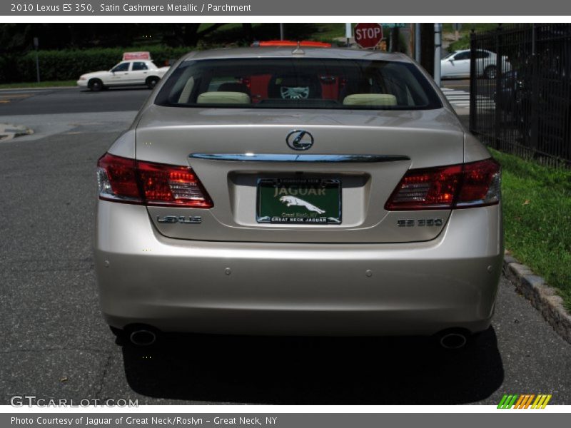 Satin Cashmere Metallic / Parchment 2010 Lexus ES 350