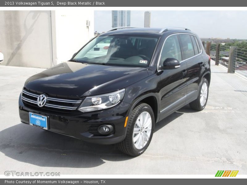 Deep Black Metallic / Black 2013 Volkswagen Tiguan S