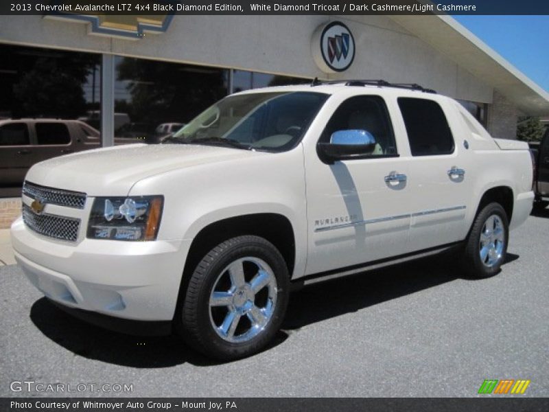 Front 3/4 View of 2013 Avalanche LTZ 4x4 Black Diamond Edition