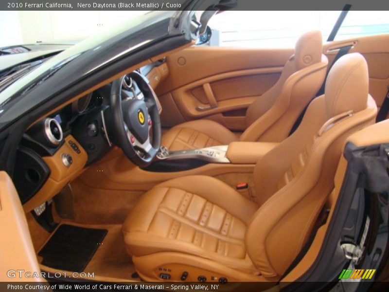  2010 California  Cuoio Interior