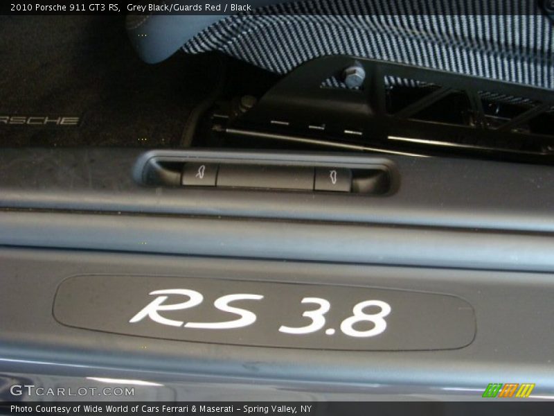 RS 3.8 doorsill - 2010 Porsche 911 GT3 RS