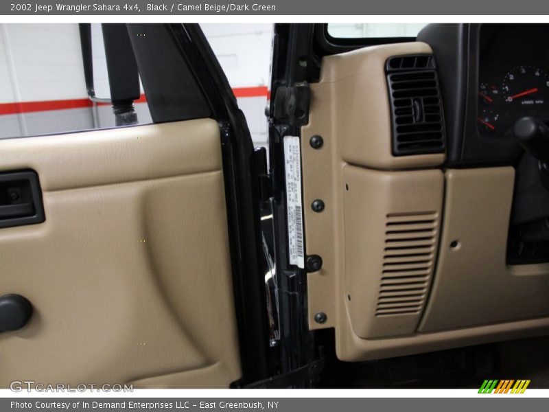 Black / Camel Beige/Dark Green 2002 Jeep Wrangler Sahara 4x4