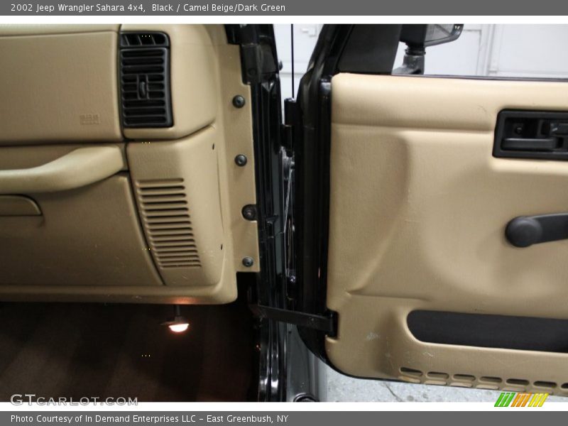 Black / Camel Beige/Dark Green 2002 Jeep Wrangler Sahara 4x4