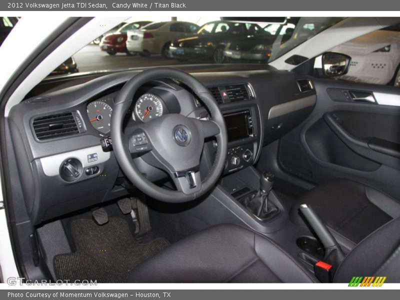 Candy White / Titan Black 2012 Volkswagen Jetta TDI Sedan