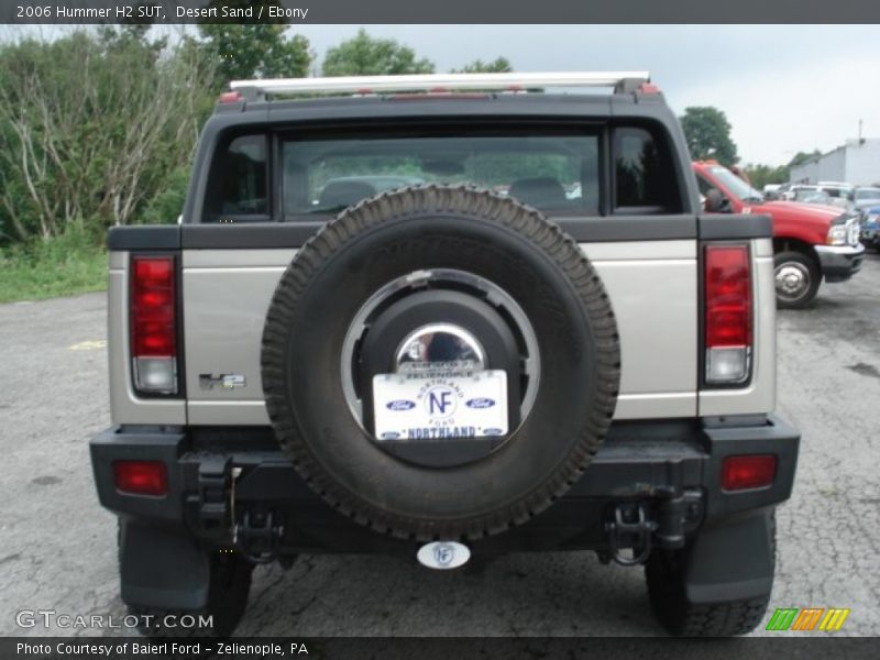 Desert Sand / Ebony 2006 Hummer H2 SUT