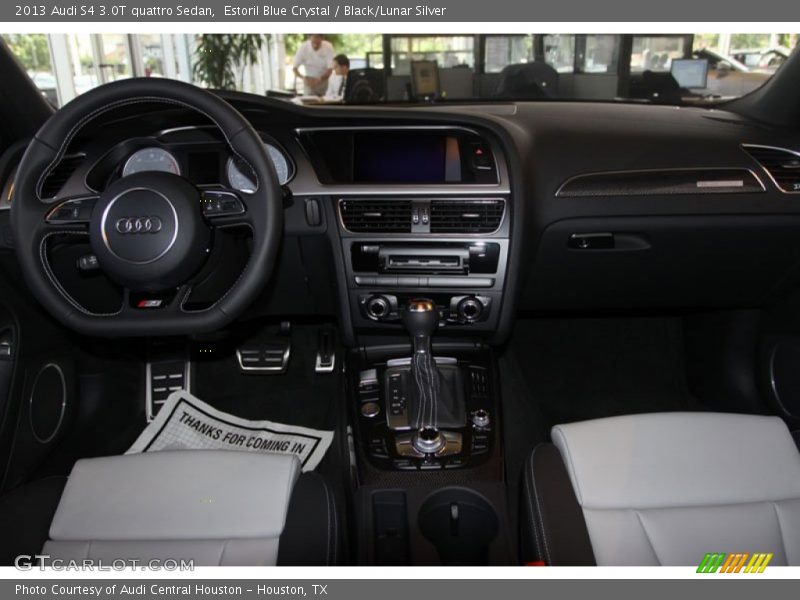 Dashboard of 2013 S4 3.0T quattro Sedan