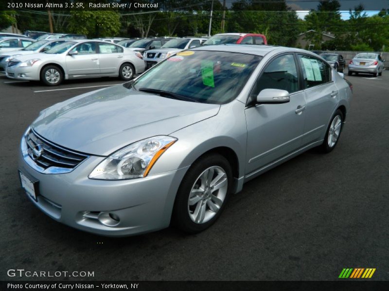 Front 3/4 View of 2010 Altima 3.5 SR