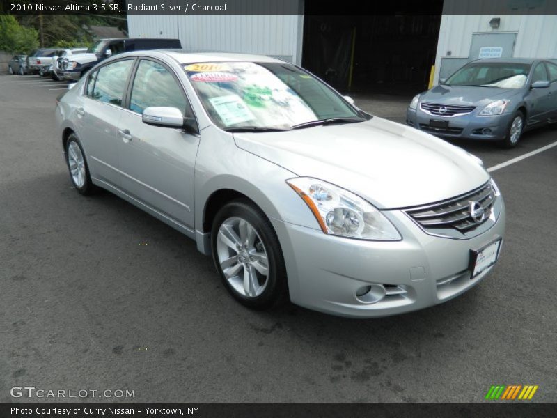 Radiant Silver / Charcoal 2010 Nissan Altima 3.5 SR
