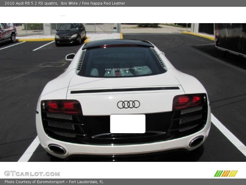 Ibis White / Fine Nappa Red Leather 2010 Audi R8 5.2 FSI quattro