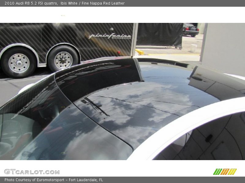 Ibis White / Fine Nappa Red Leather 2010 Audi R8 5.2 FSI quattro