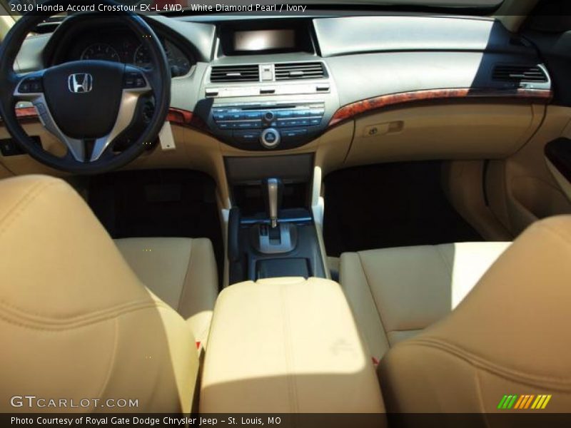 Dashboard of 2010 Accord Crosstour EX-L 4WD