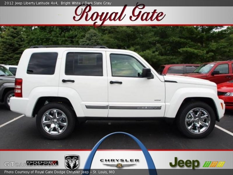Bright White / Dark Slate Gray 2012 Jeep Liberty Latitude 4x4