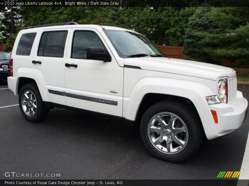 Bright White / Dark Slate Gray 2012 Jeep Liberty Latitude 4x4