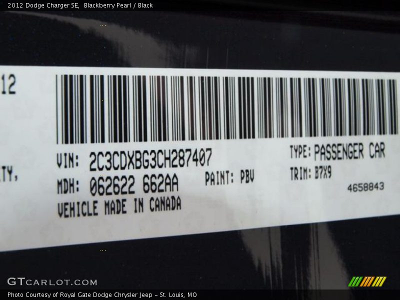 Blackberry Pearl / Black 2012 Dodge Charger SE
