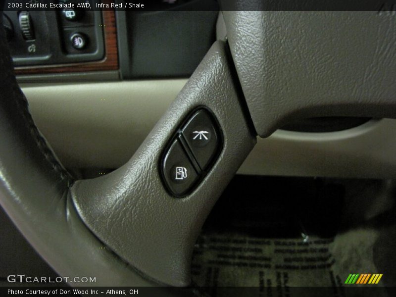 Controls of 2003 Escalade AWD