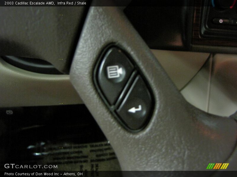 Controls of 2003 Escalade AWD