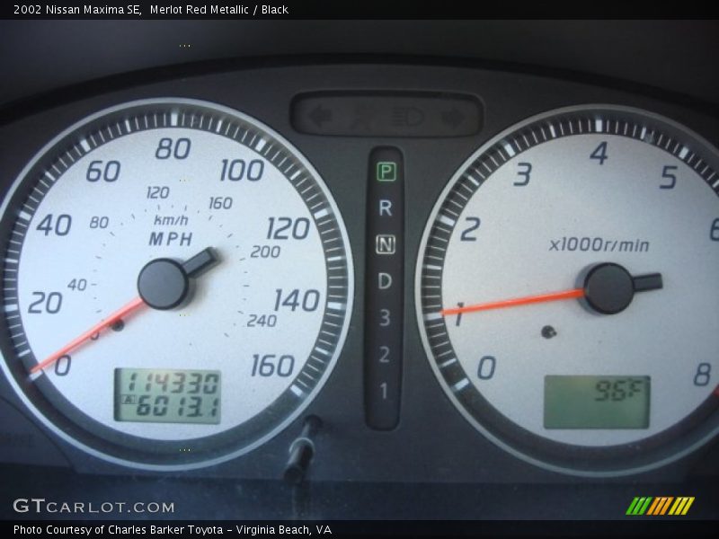 Merlot Red Metallic / Black 2002 Nissan Maxima SE