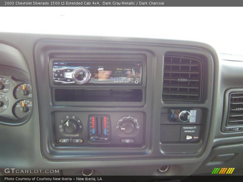 Dark Gray Metallic / Dark Charcoal 2003 Chevrolet Silverado 1500 LS Extended Cab 4x4