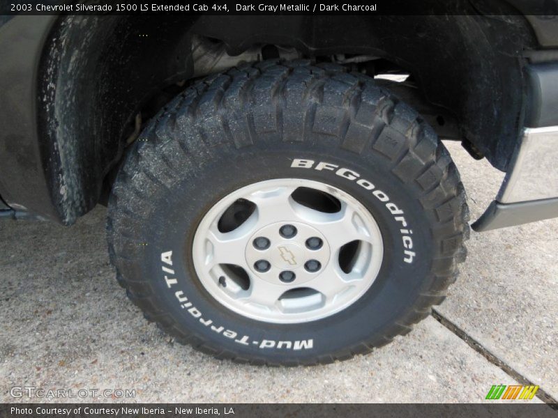 Dark Gray Metallic / Dark Charcoal 2003 Chevrolet Silverado 1500 LS Extended Cab 4x4