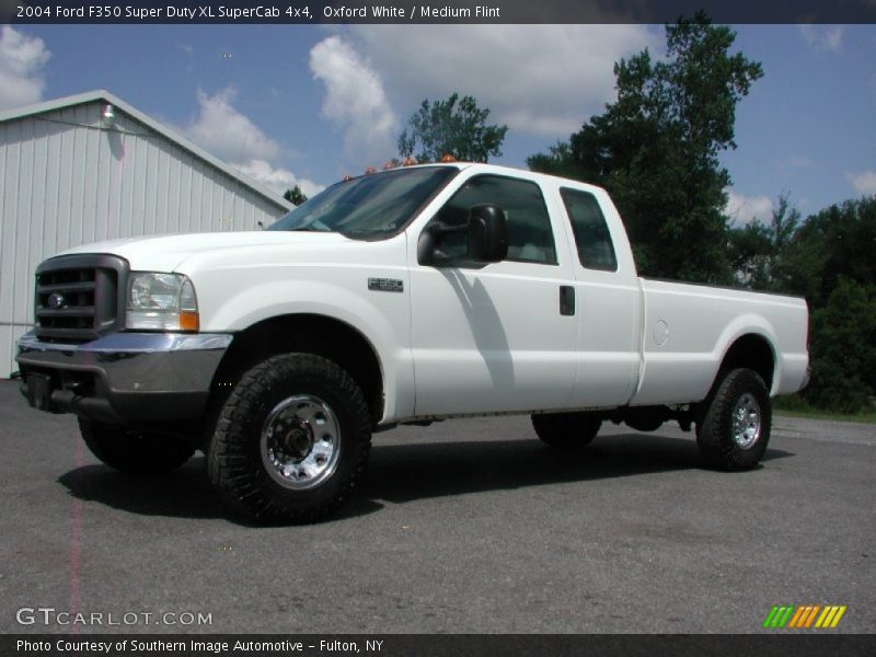 Oxford White / Medium Flint 2004 Ford F350 Super Duty XL SuperCab 4x4