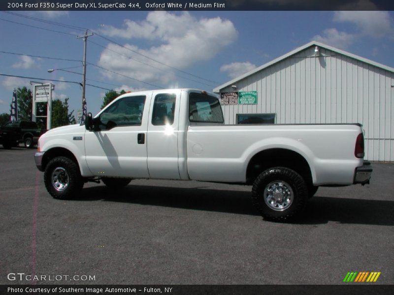 Oxford White / Medium Flint 2004 Ford F350 Super Duty XL SuperCab 4x4