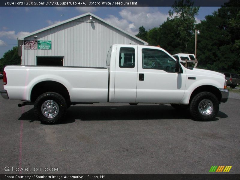 Oxford White / Medium Flint 2004 Ford F350 Super Duty XL SuperCab 4x4