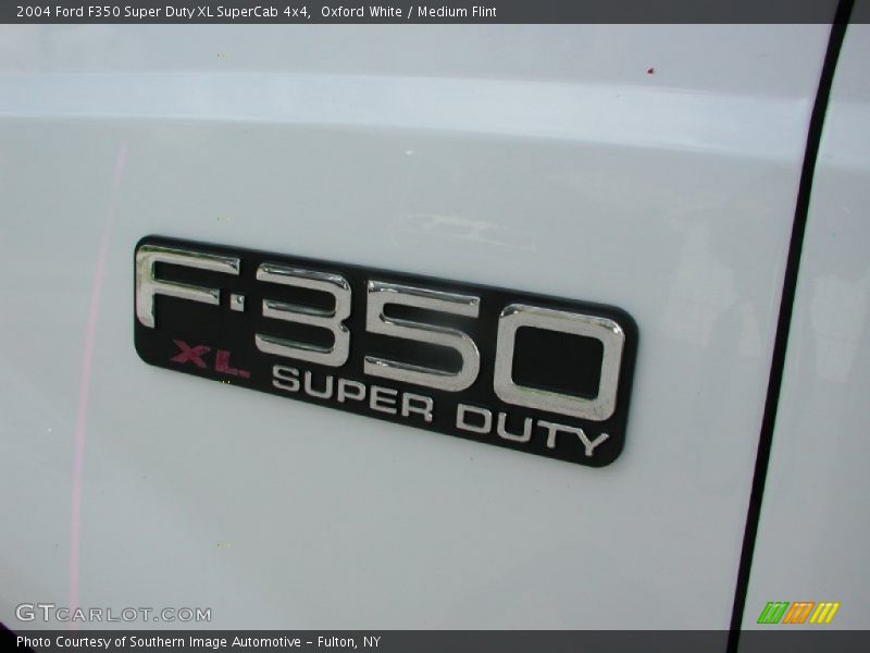 Oxford White / Medium Flint 2004 Ford F350 Super Duty XL SuperCab 4x4
