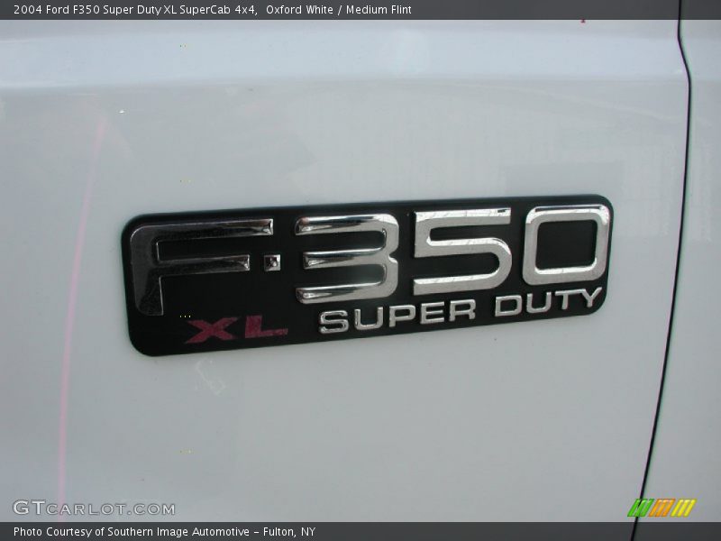 Oxford White / Medium Flint 2004 Ford F350 Super Duty XL SuperCab 4x4