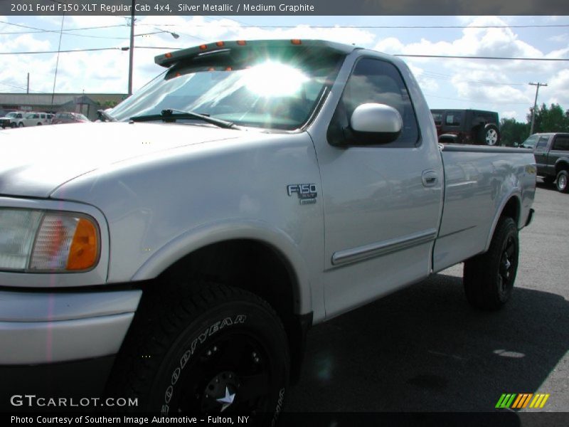 Silver Metallic / Medium Graphite 2001 Ford F150 XLT Regular Cab 4x4